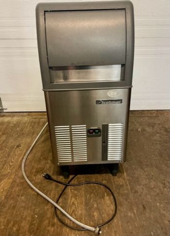 ICE MACHINE Scotsman CU0515GA-1A